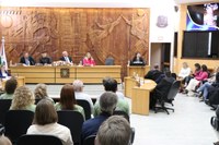 Câmara entrega moção de aplausos a homenageados