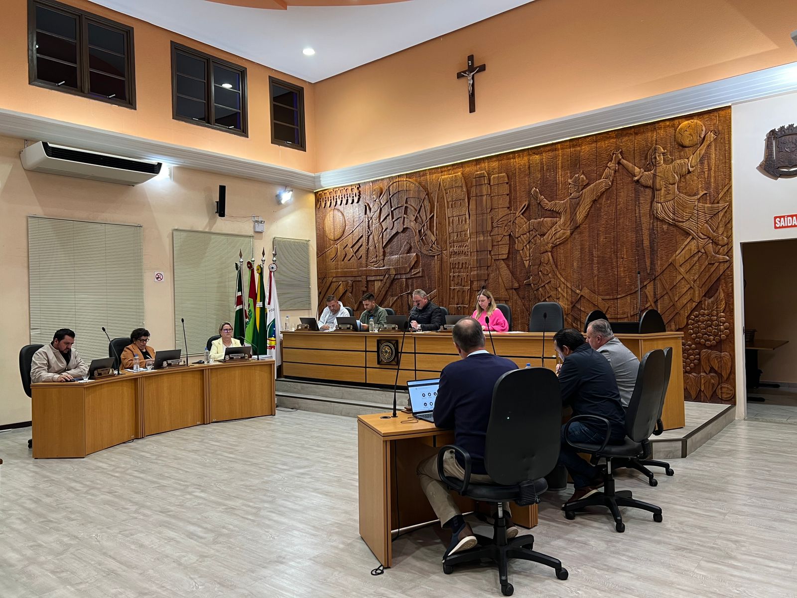Projeto que destina R$ 2 milhões à Educação é aprovado em sessão