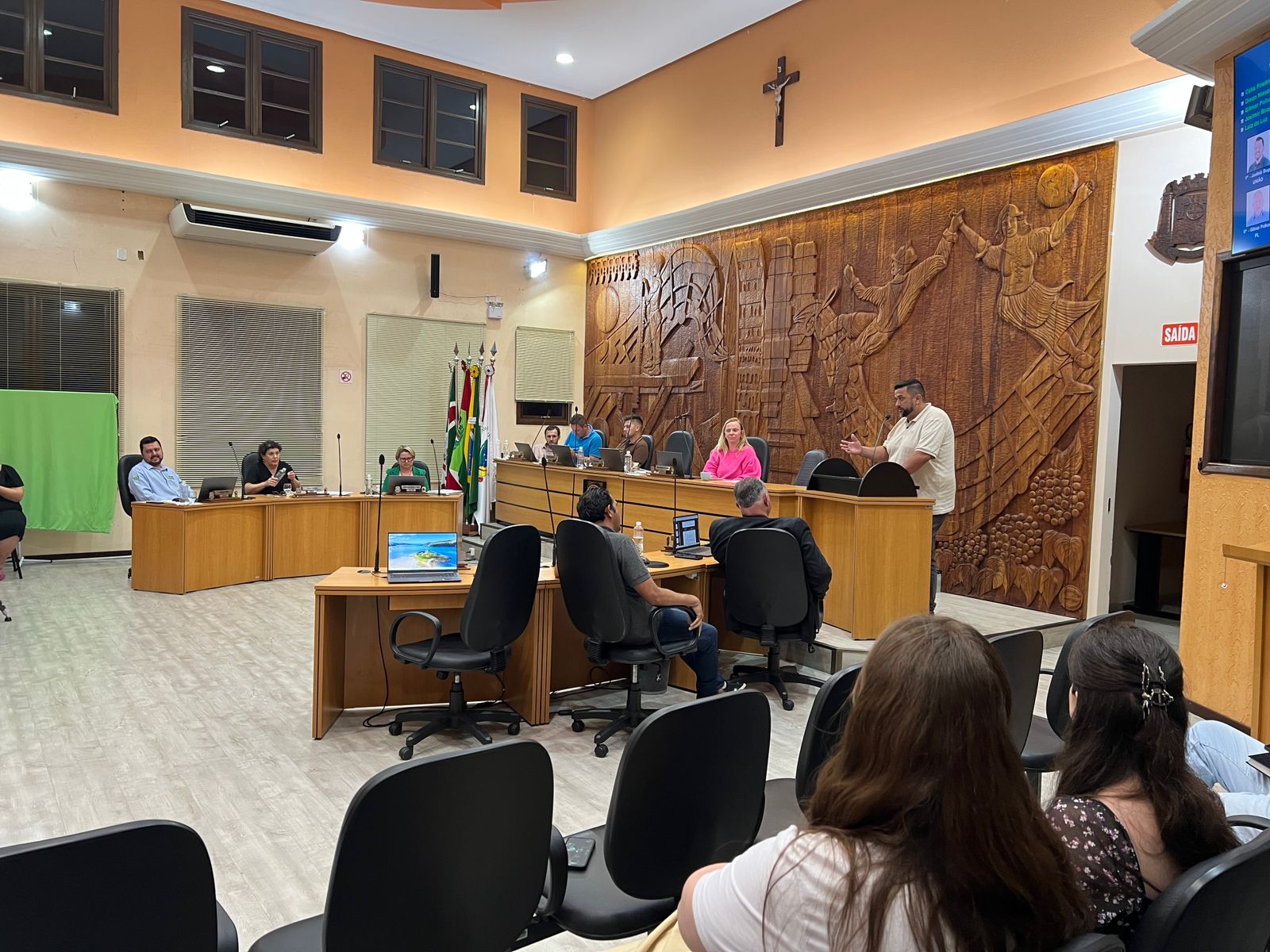 Projeto que garante transparência aos moradores de ruas pavimentadas é aprovado