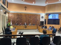Vereadores se reúnem na primeira sessão de 2026